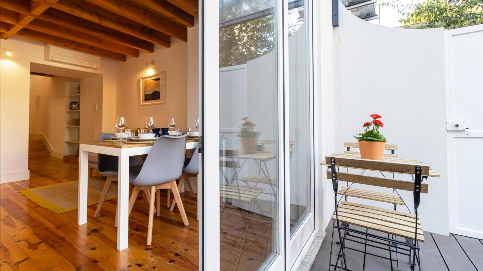 City Center Duplex W Patio By Lovelystay OOporto Esterno foto