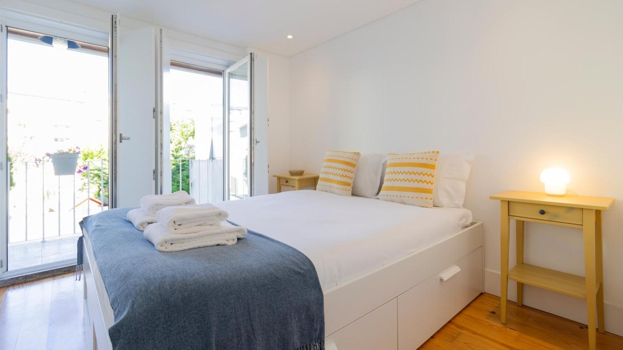 City Center Duplex W Patio By Lovelystay OOporto Esterno foto